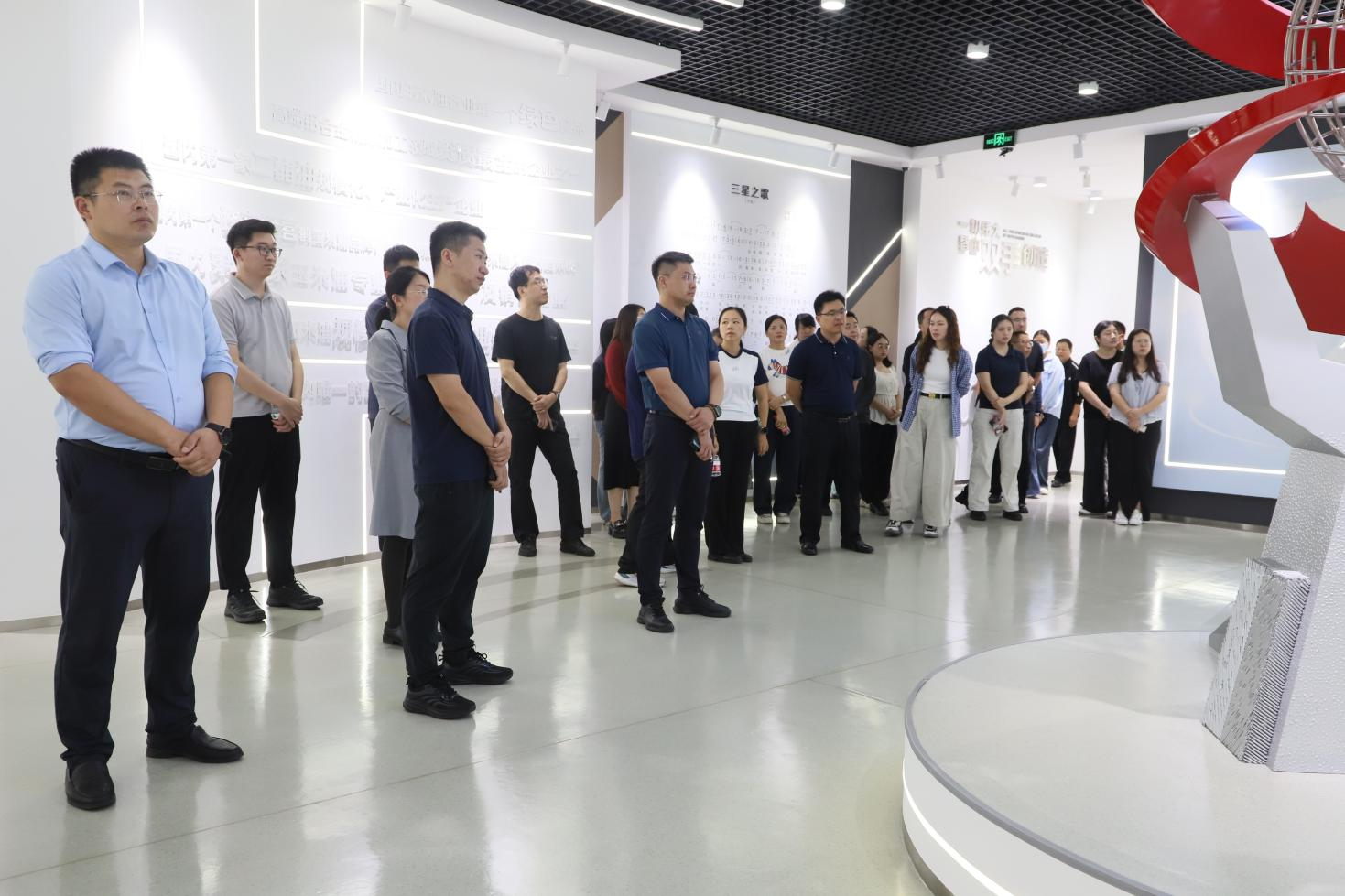 濱州市新興領(lǐng)域黨務(wù)工作者培訓(xùn)班來山東三星集團(tuán)參觀交流